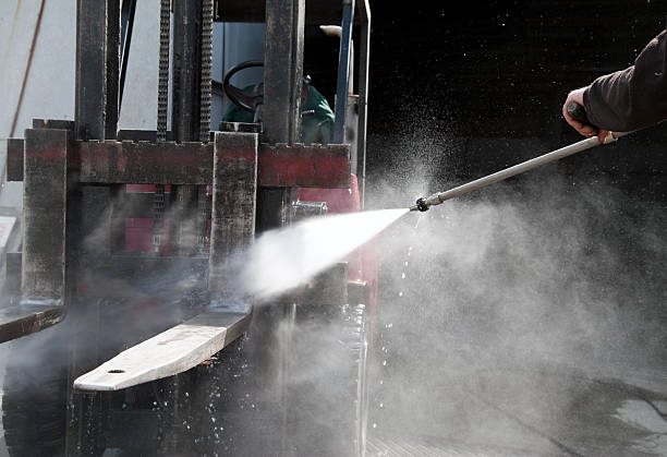 Best Roof Pressure Washing  in Ridgecrest, FL